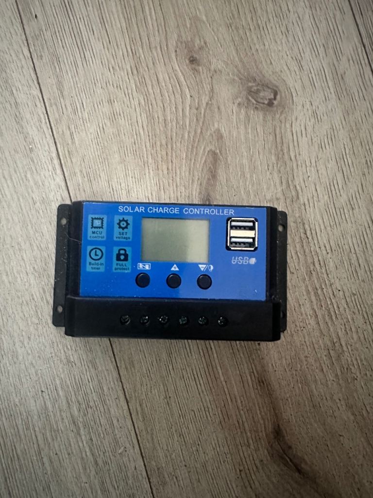 Solar charge controller 20a (50v)