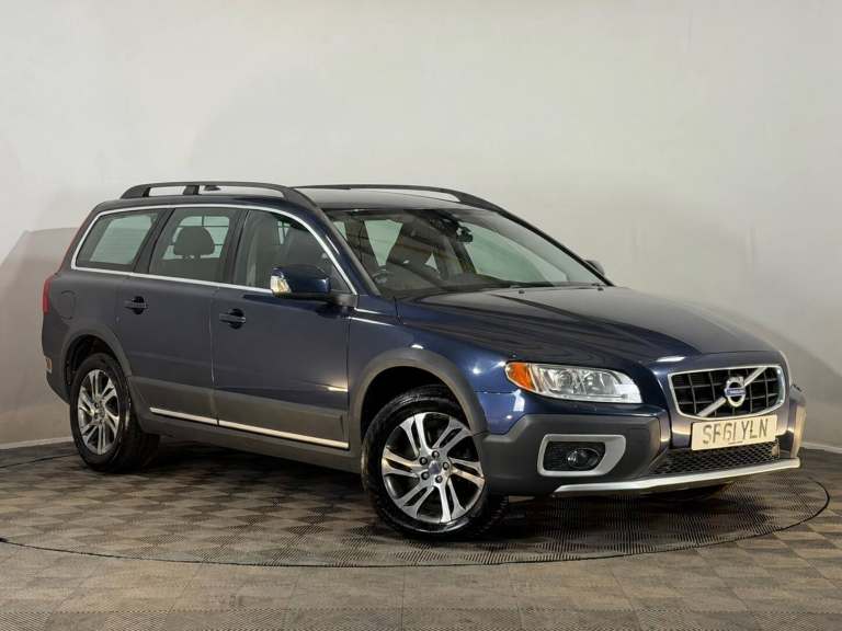 2011 61 VOLVO XC70 SE LUX D5 AWD 2.4 DIESEL MANUAL ESTATE 210 BHP HEATED LEATHER
