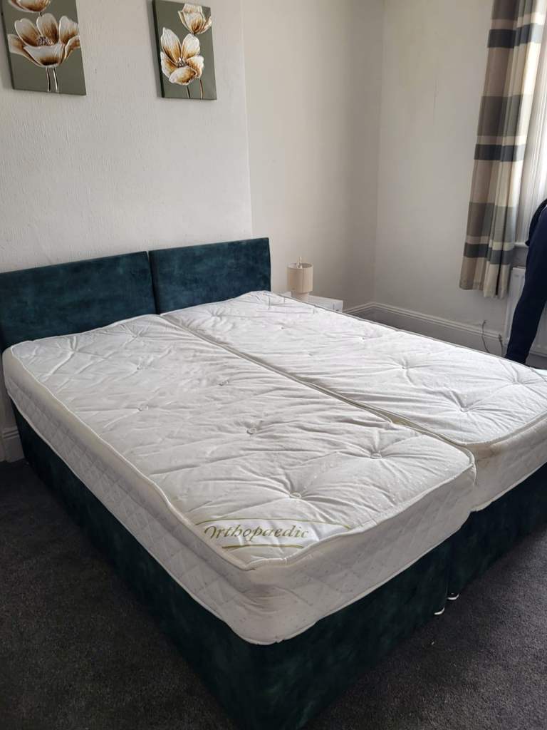 2 x Ziplink  double beds or 4 single beds