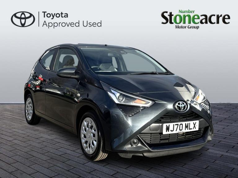  Toyota AYGO 1.0 VVT-i x-play Hatchback 5dr Petrol x-shift Euro 6 (Safety Sense) (71 ps) Petrol A...