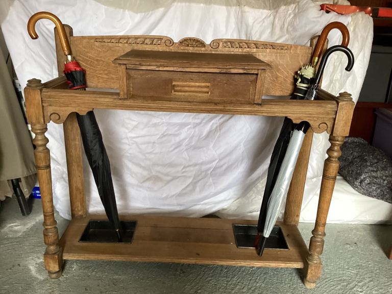 Hallway umbrella stand