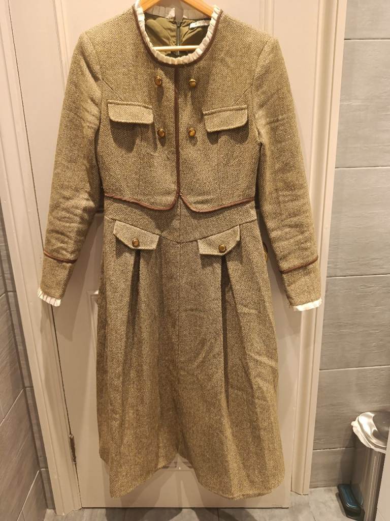 Chic Tweed Dress – Size 14 (M/L), As Good As New