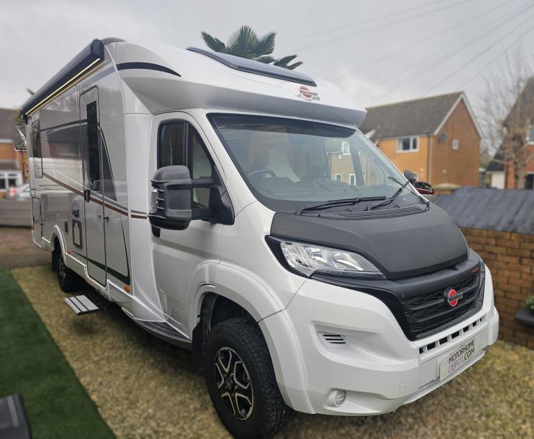 Burstner Lyseo Harmony T744, 4500kg, 6 berth,4belt