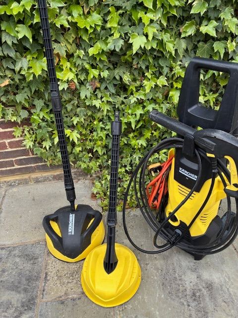 Karcher K3 Pressure Washer with Attachments