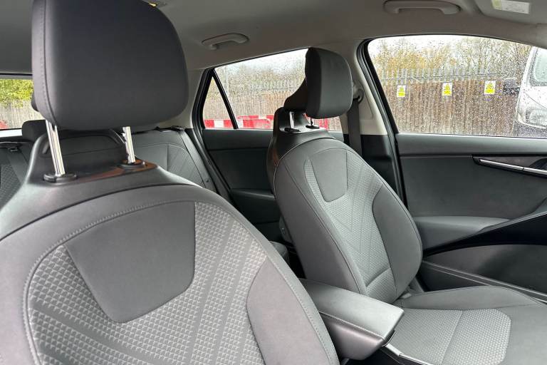 2022 Kia Niro 1.6 GDi Hybrid 2 5dr DCT Estate Hybrid Automatic