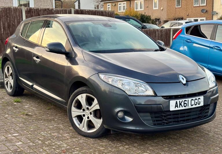 2011 Renault Megane 1.6 16V Dynamique TomTom Hatchback 3dr Petrol Manual (163 g/km, 110 bhp) Hatc...