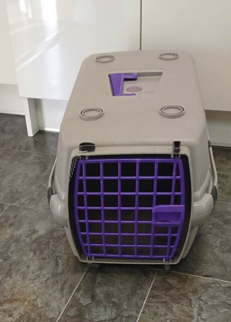 image for Large pet carrier 