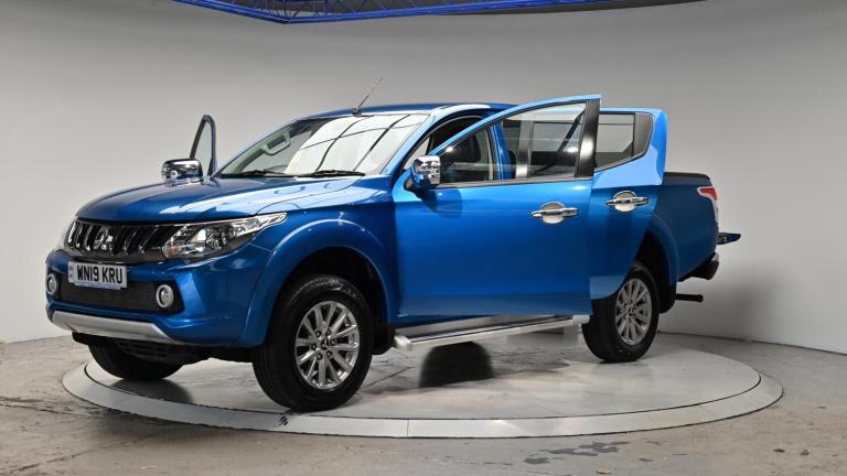 2019 Mitsubishi L200 2.4 DI-D DC Barbarian 4WD Euro 6 4dr PICK UP Diesel Manual