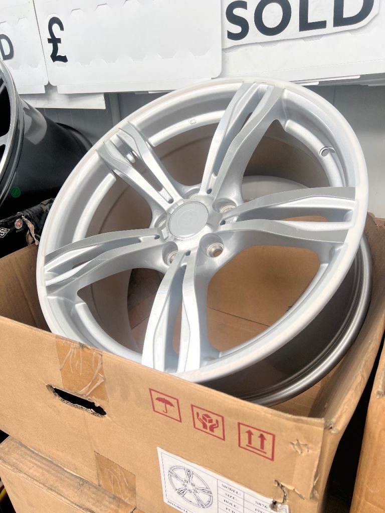 19 Inch Alloy wheels to fit Audi d Mercedes Brand new in the Boxes £250 per set to clear 
