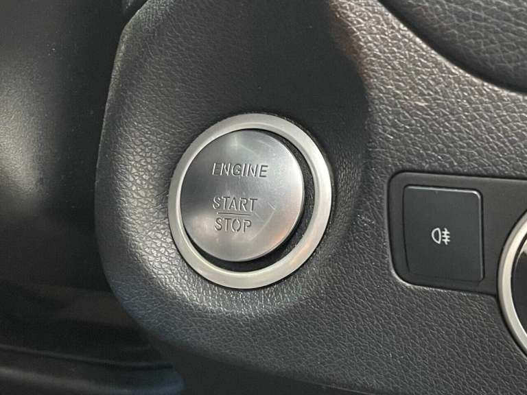 2017 Mercedes-Benz GLA 2.0 GLA250 AMG Line (Premium Plus) SUV 5dr Petrol 7G-DCT 4MATIC Euro 6 (s/...