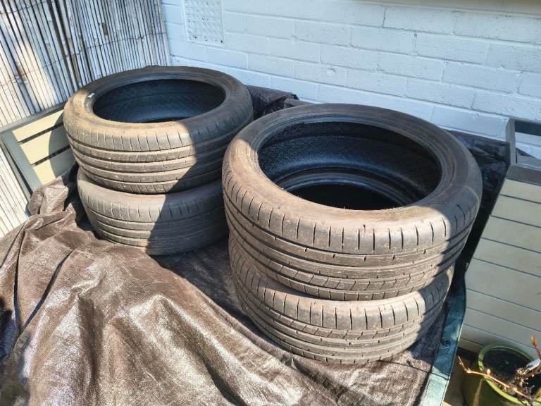 Dunlop Sport Maxx RT2 225/45zr18(95Y), 4 tyres