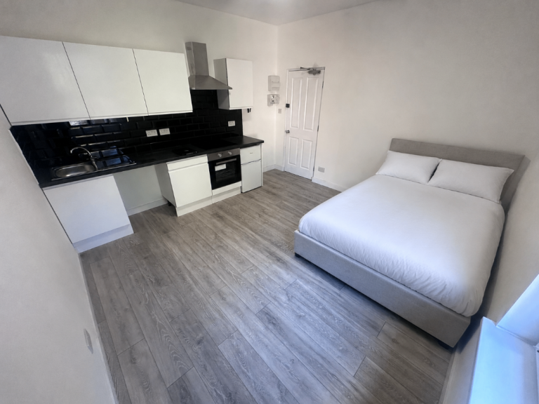 Studio Flat - Portswood - BILLS INC - Available September 2026
