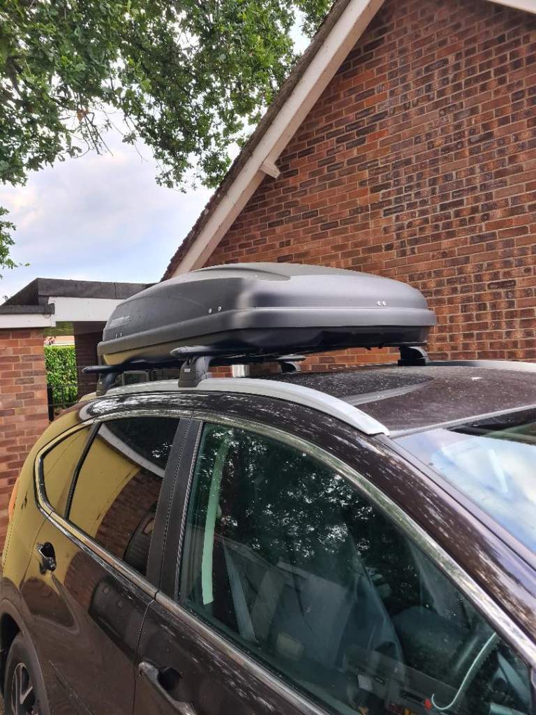 HAPRO ROADY 4000 ROOF BOX AND MATCHING BAG SET