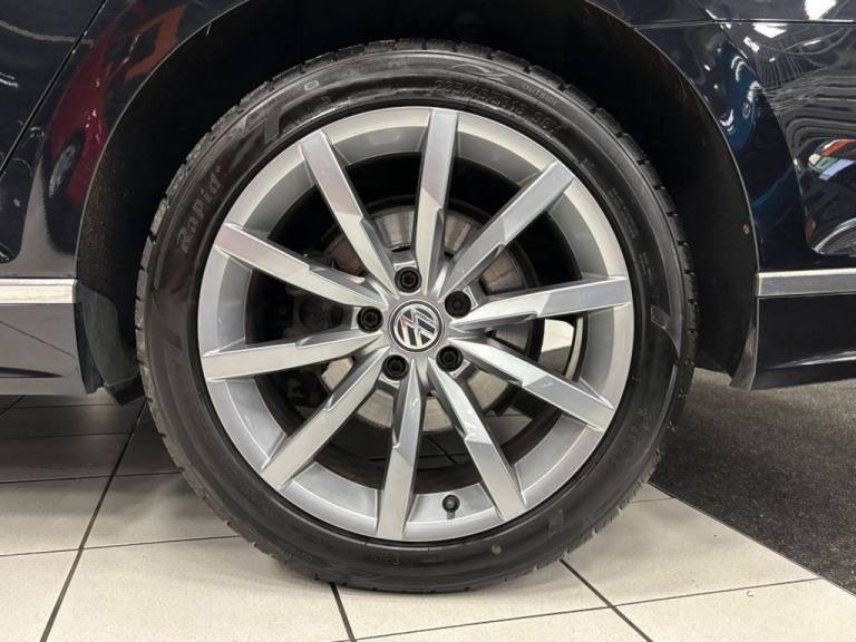 2018 Volkswagen Passat 2.0 TDI R-Line 5dr DSG [Panoramic Roof] [7 Speed] ESTATE DIESEL Automatic