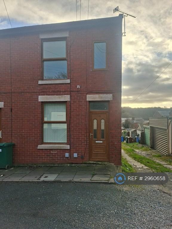 2 bedroom flat in Bloomfield Road, Withnell, Chorley, PR6 (2 bed) (#2960658)