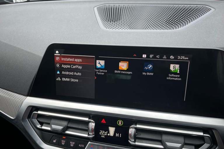 2021 BMW 3 Series 320i M Sport 5dr Step Auto ** Rear Parking Camera - Heated Seats ** Semi-Au Est...