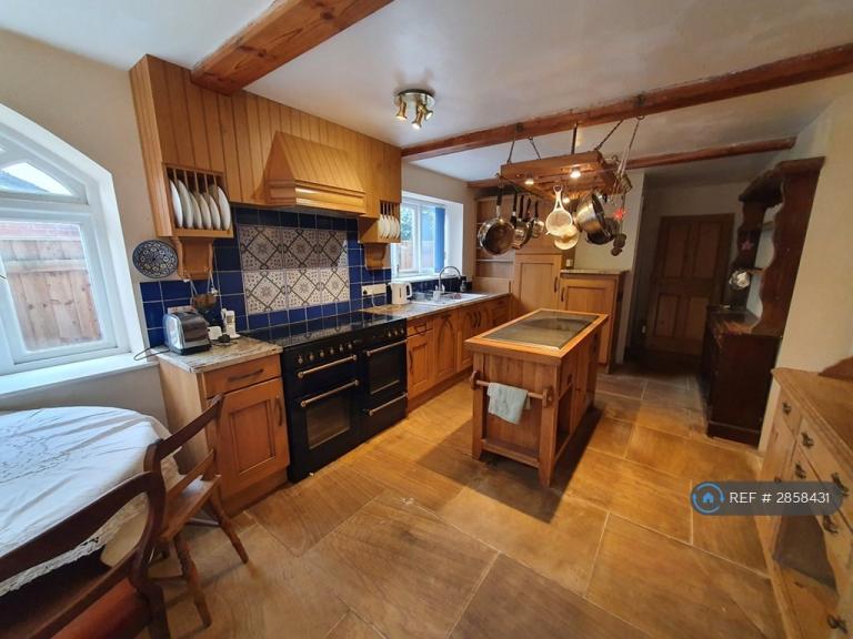 1 bedroom in Town Lane, Woodbury, Exeter, EX5 (#2858431)