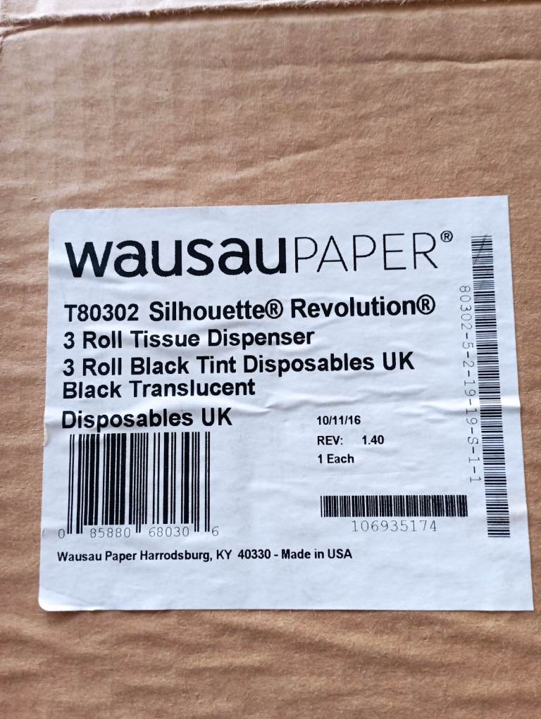 Industrial catering 3 toilet roll toilet roll dispenser bnib