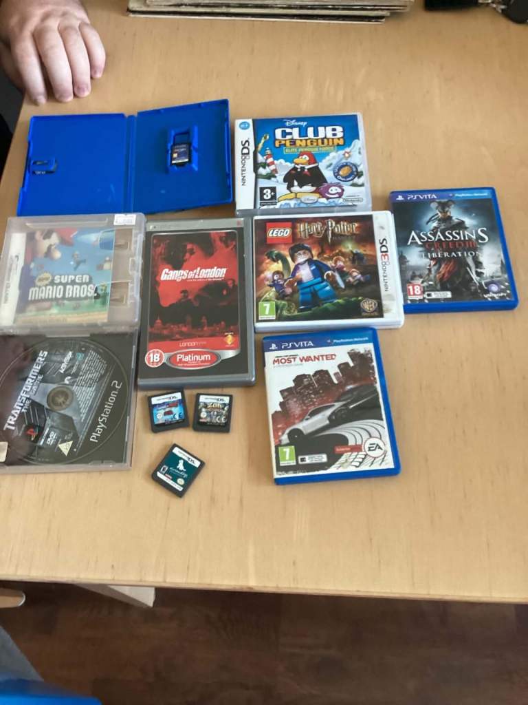 Collection of video games 