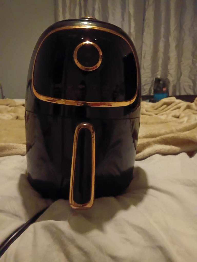 Black Air Fryer with Copper Accents –Never been used