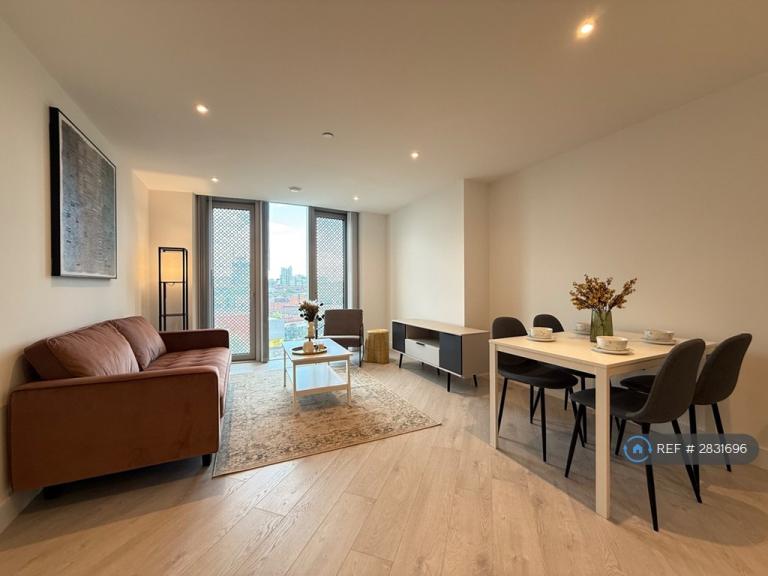 2 bedroom flat in Port St, Manchester, M1 (2 bed) (#2831696)