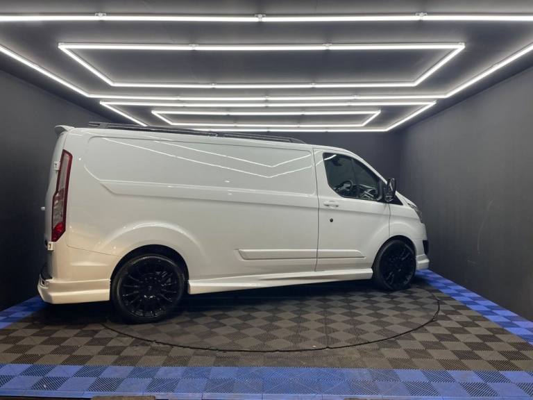 2015 Ford Transit Custom 2.2 TDCi 290 Trend Panel Van 5dr Diesel Manual L2 H1 (186 g/km, 123 bhp)...