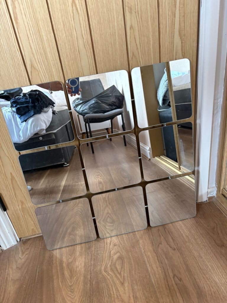 Mirror 