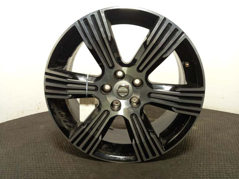 Volvo Xc40 Alloy Wheel 18 Inch 5x108 Et50.5 7.5j 2018-2026 31471552