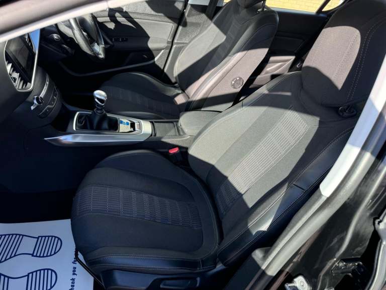 PEUGEOT 308 1.2 PureTech GPF Allure 2018