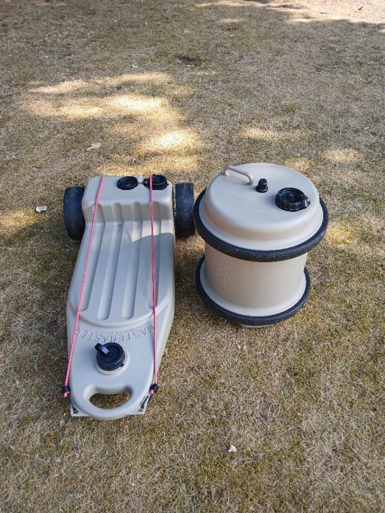 Caravan Wastemaster & Aquaroll