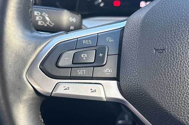 2020 Volkswagen Golf 1.5 TSI Life 5dr Hatchback Petrol Manual