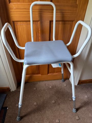 Adjustable Shower Stool with Backrest – Good Condition, £20.00 for