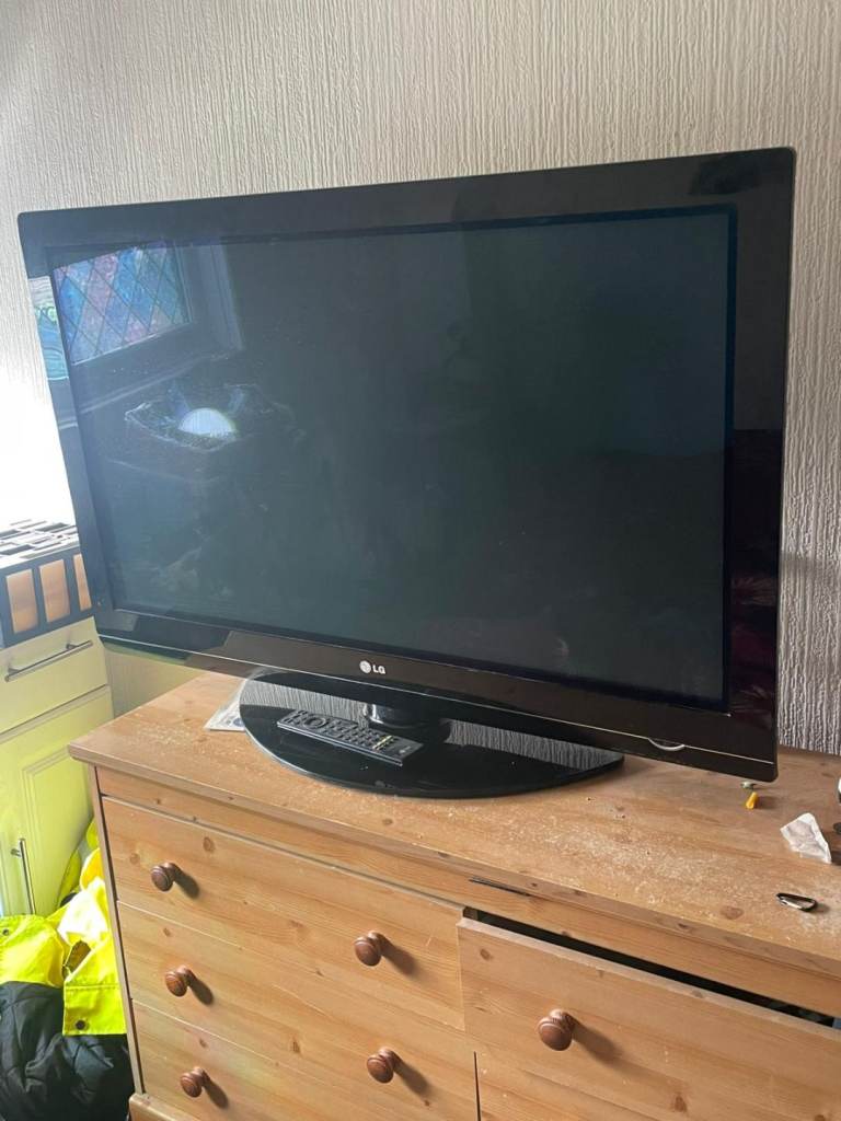 LG 42 inch tv