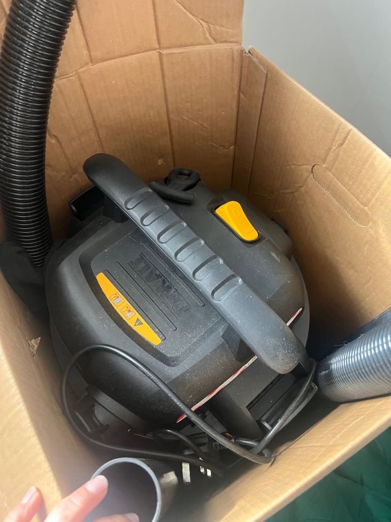 Wet and dry vacuum