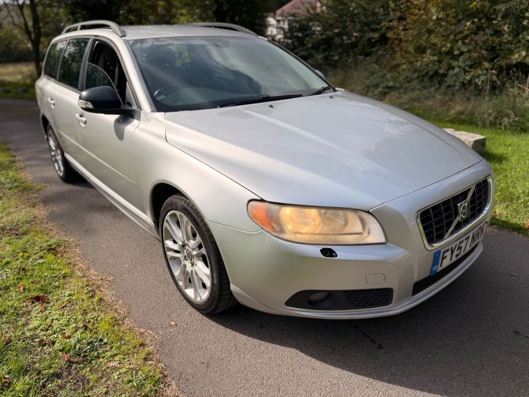 Volvo, V70 2.4d D5 SE estate 2007 