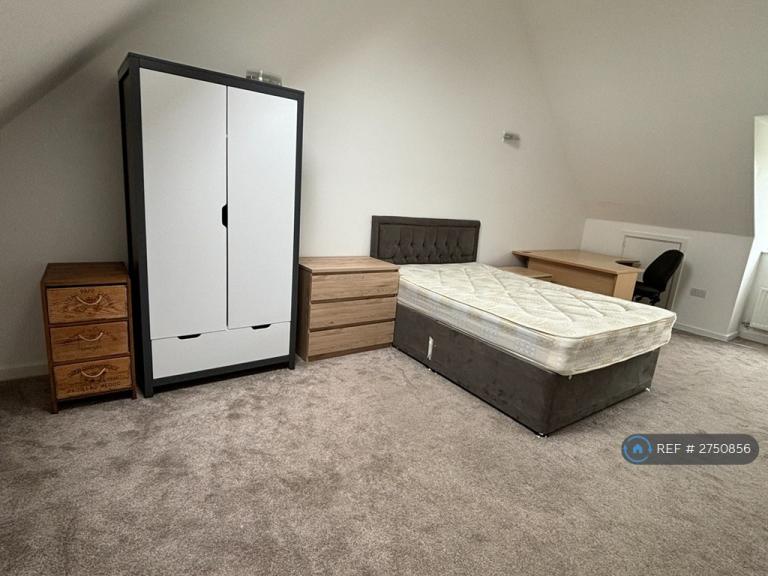 5 bedroom house in Henry Shute Road, Bristol, BS16 (5 bed) (#2750856)