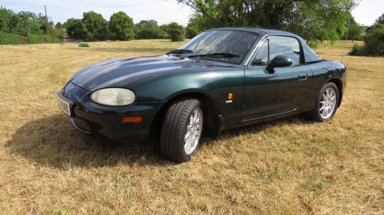 Mazda, MX-5, Convertible, 1999 Mk2 Special Edition 1840 (cc)