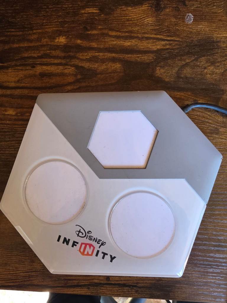 Disney Infinity Base Portal – Grey, Good Condition