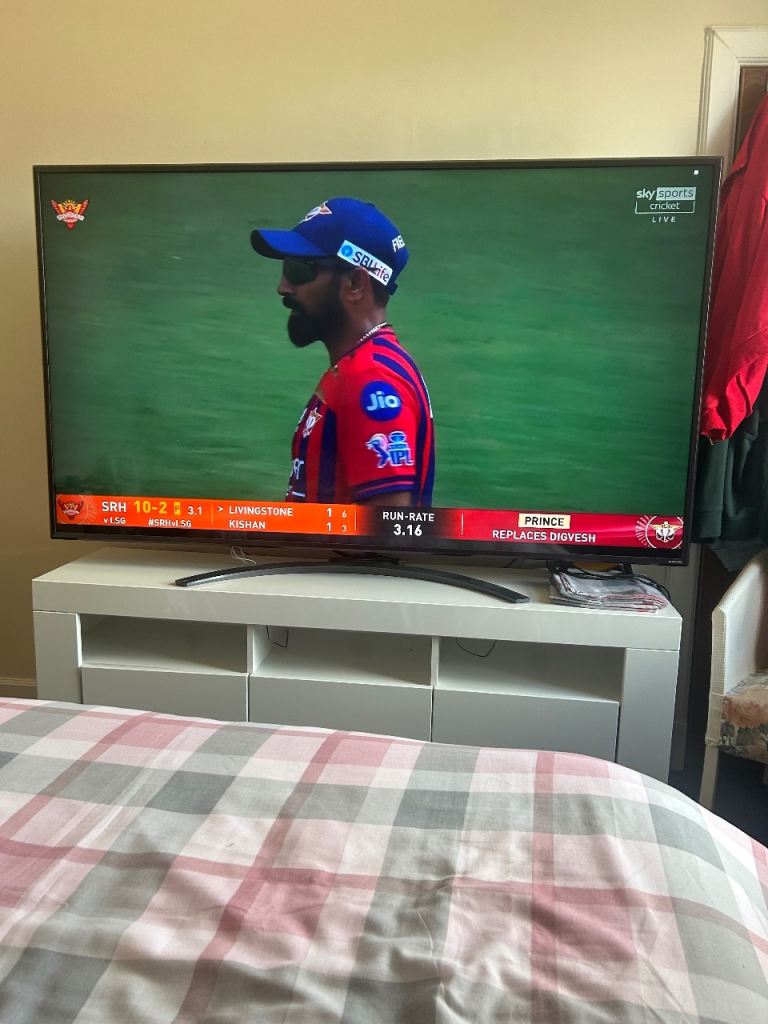 LG 75 inch 4K smart tv