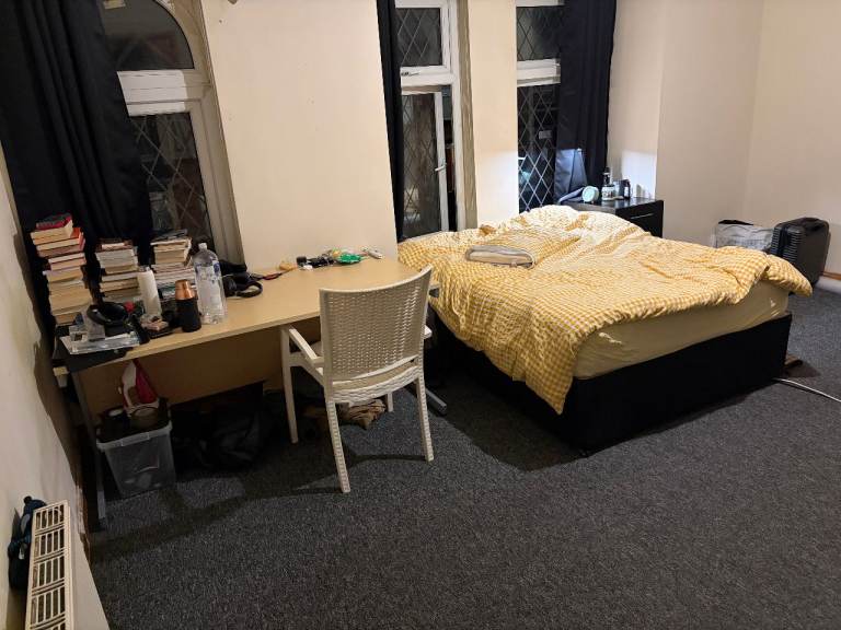 Large Double Room to rent, Crumpsall Manchester 