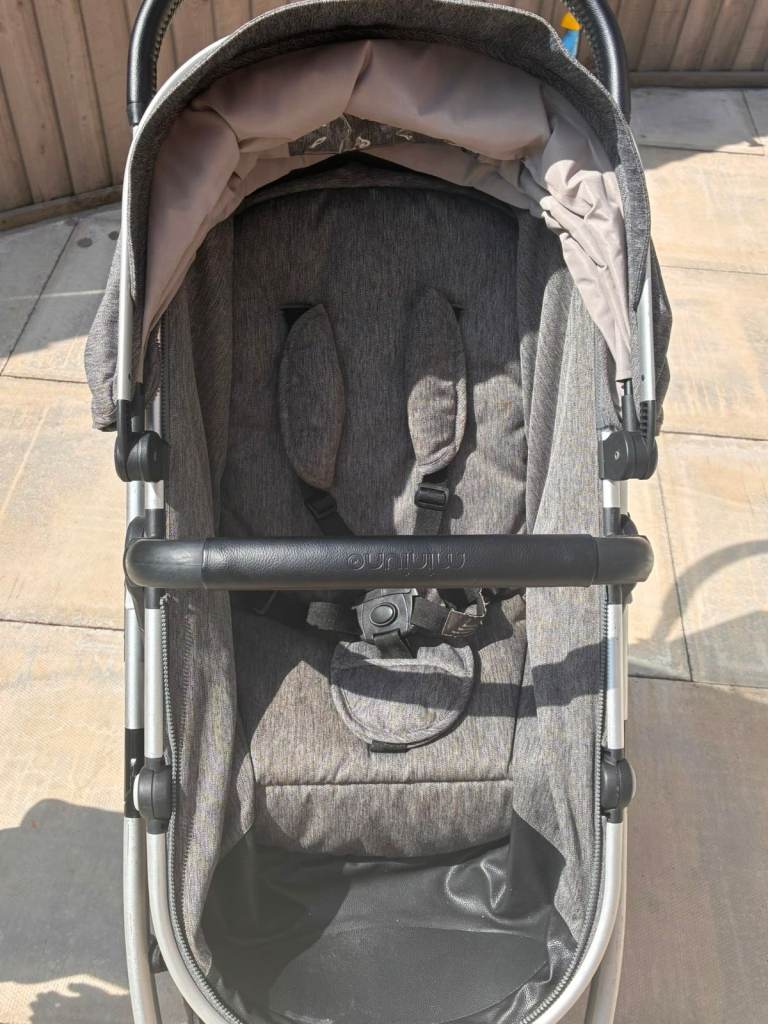 Mima Xari Pram Stroller – Good Condition with Accessories