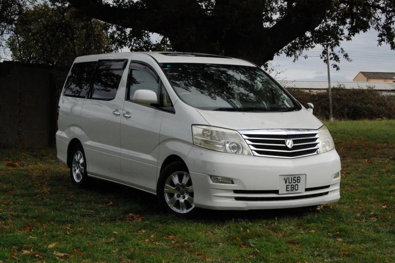 TOYOTA ALPHARD 3.0 MZG White Auto Petrol 2006