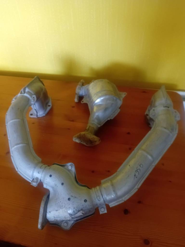 Subaru legacy manifold