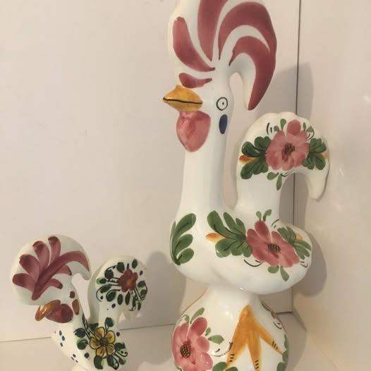 Vintage Folk Art Ceramic Chickens large & small