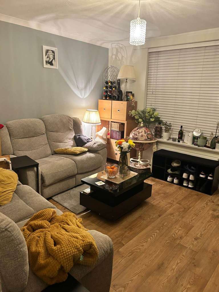 £850 Room in Mottingham – Bills Included + Garden & Parking