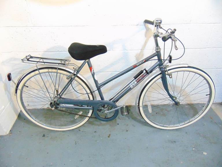 BSA Metro (20" frame) Commuter/City/Town Bike (free local delivery)
