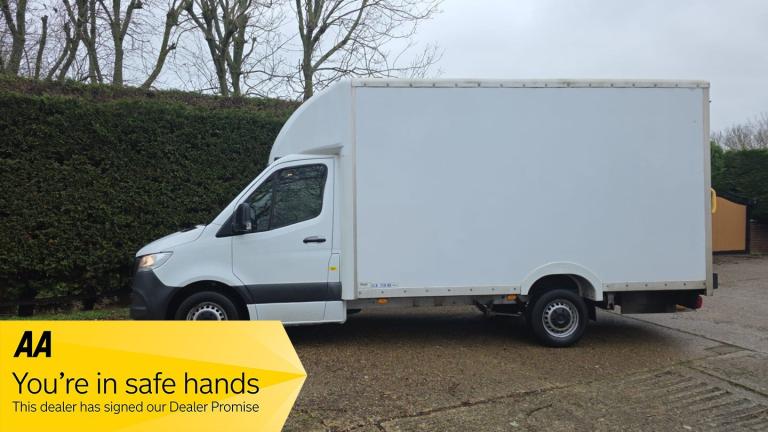 2021 Mercedes-Benz Sprinter 3.5t Progressive LUTON LOW FLOOR REMOVAL VAN Luton Diesel Manual