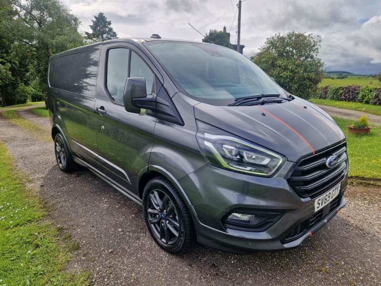 FORD TRANSIT SPORT VAN 