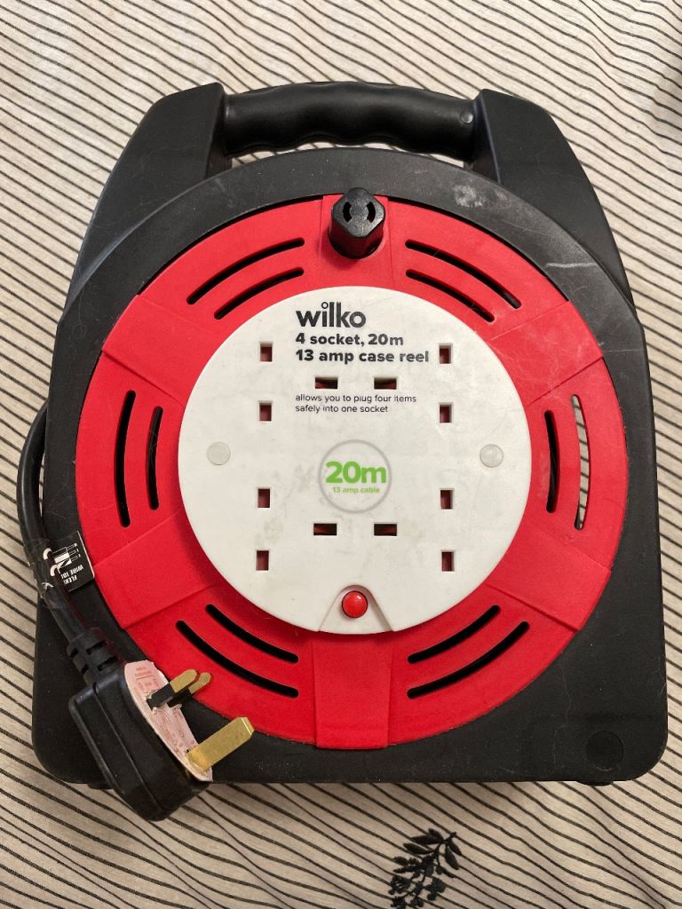 Wilko 20m 4-Socket Extension Lead Reel – Good Condition