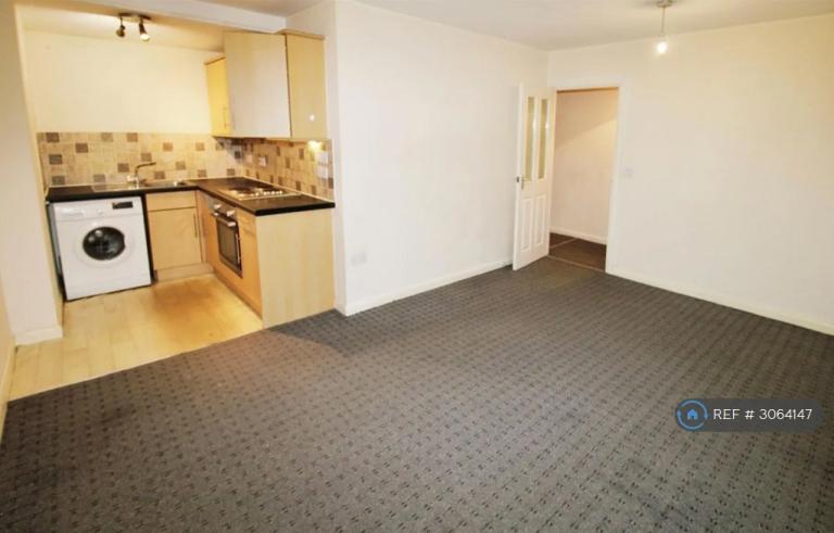 2 bedroom flat in Bolton Road, Bradford, BD2 (2 bed) (#3064147)